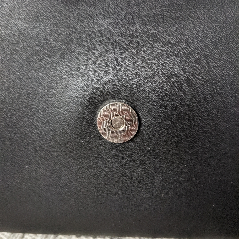 October Jaipur Vegan Leather Clutch - BNWT - Picture 7 of 15